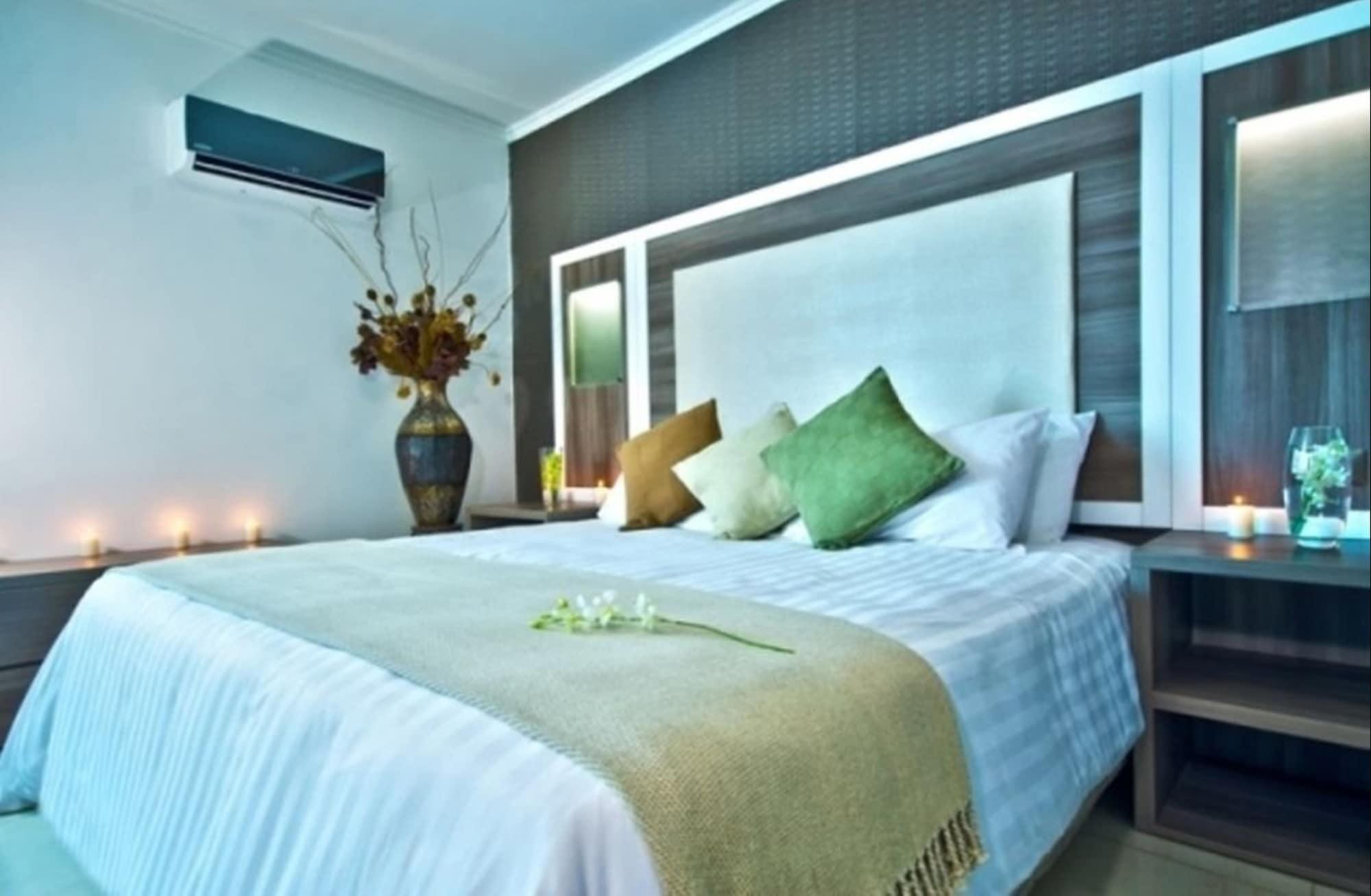 Hotel Bahia Suites パナマ・シティー エクステリア 写真